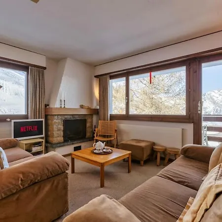 Directly On The Slopes Ski In Out Apartment 1 Parking
