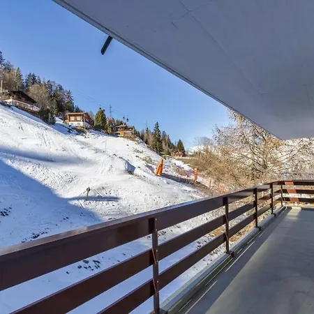 Directly On The Slopes Ski In Out Apartment 1 Parking